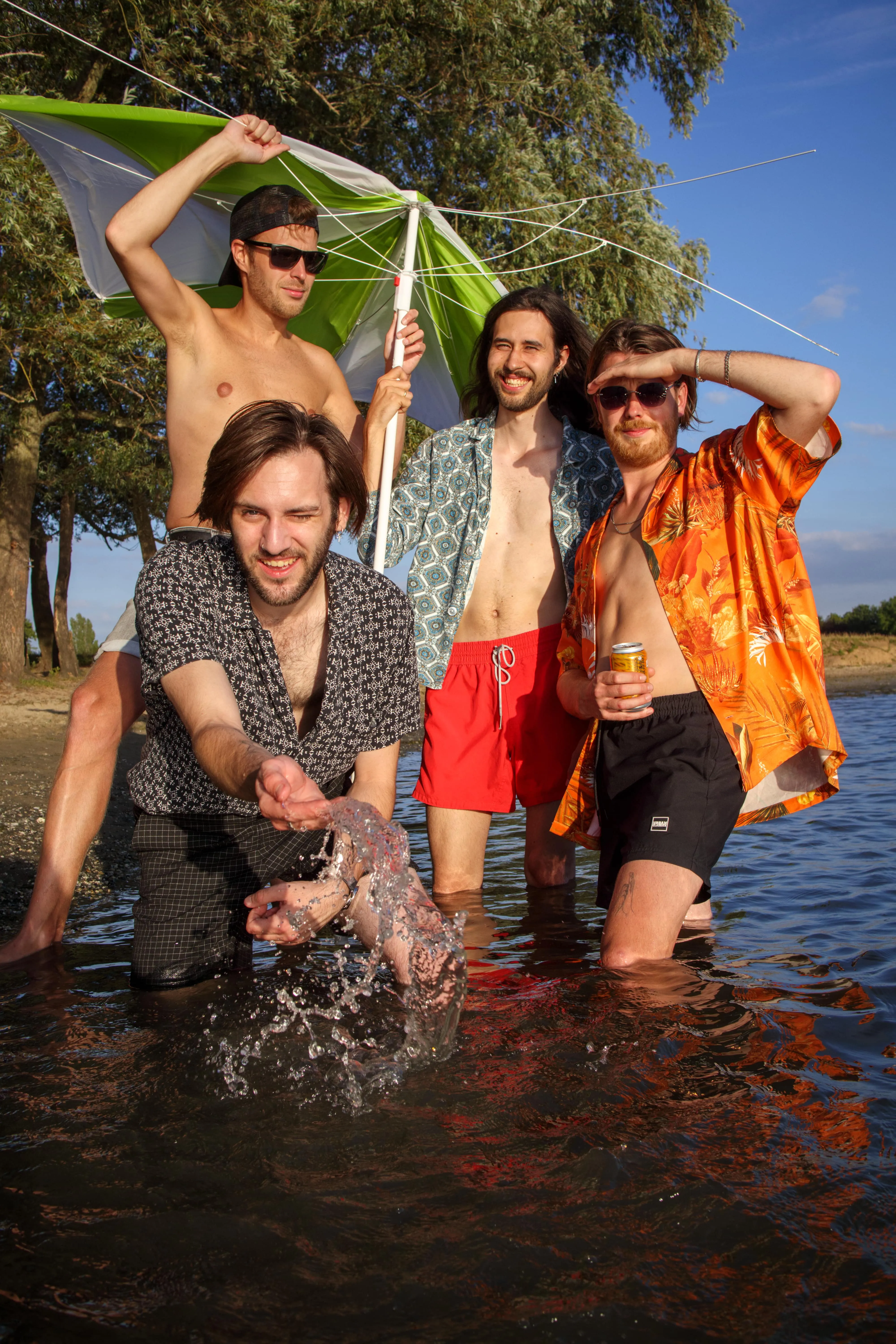 Scarlet Rose | INDIEPOP